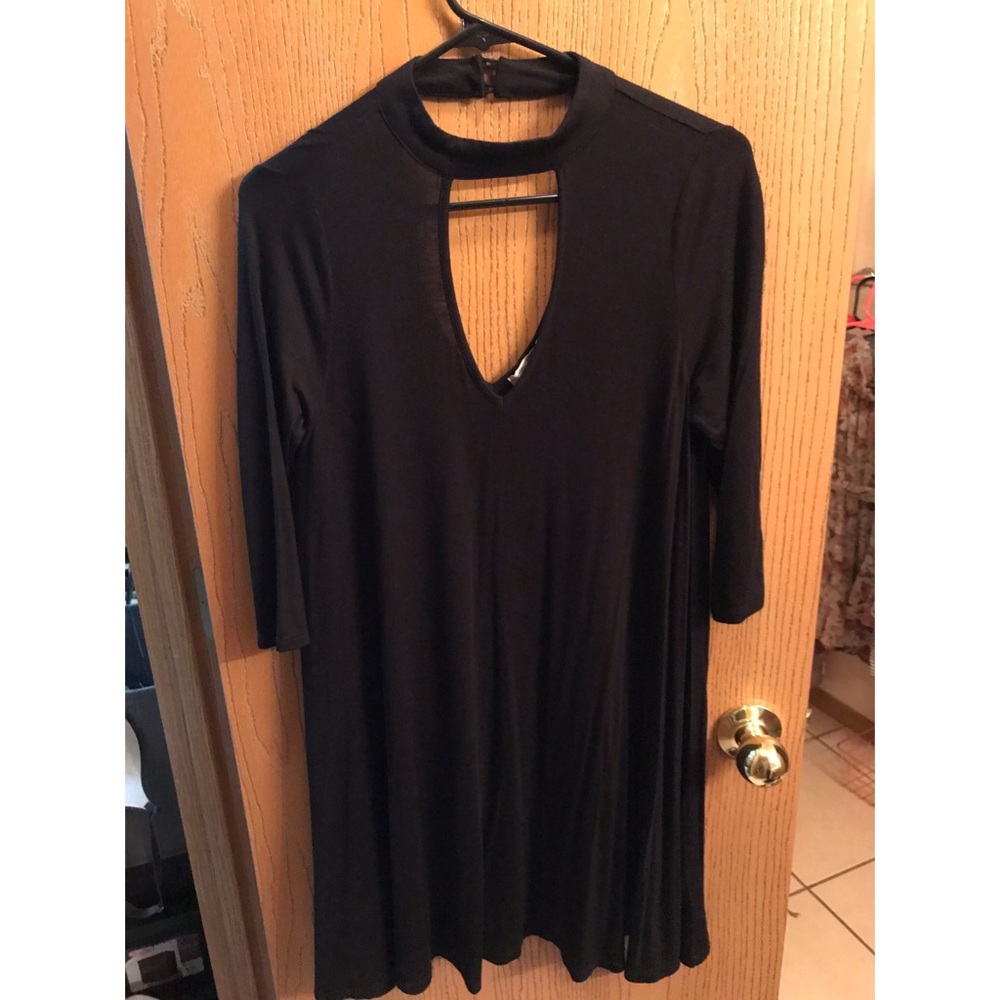 Quarter Sleeve Cut Out Black Dress